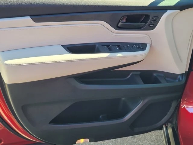 2025 Honda Odyssey - Image 9 of 12