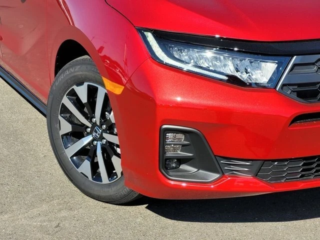 2025 Honda Odyssey - Image 2 of 12