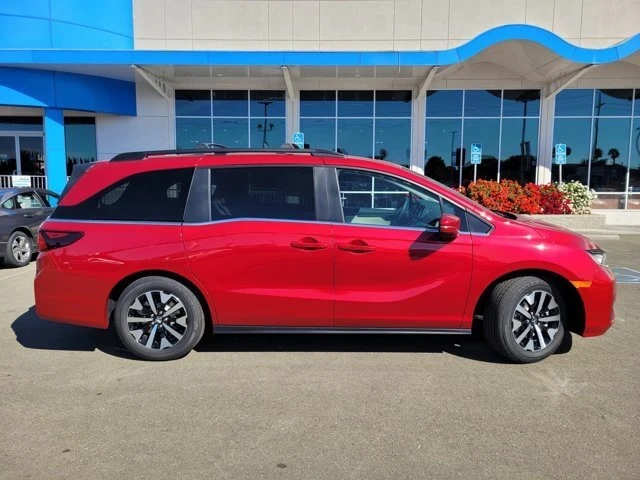 2025 Honda Odyssey - Image 4 of 12