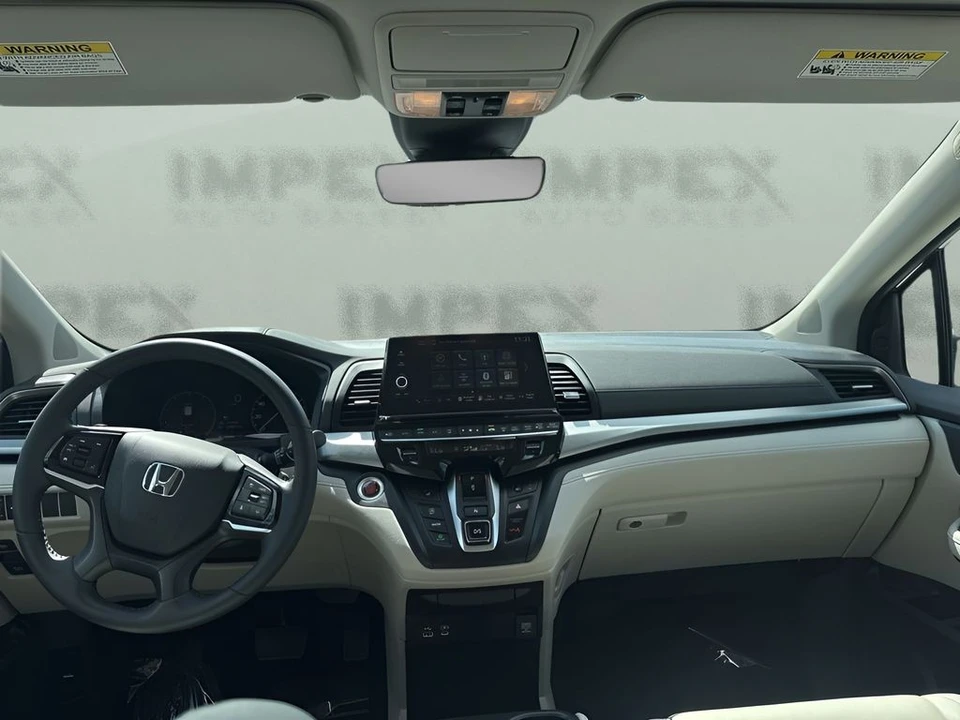 2025 Honda Odyssey - Image 13 of 21