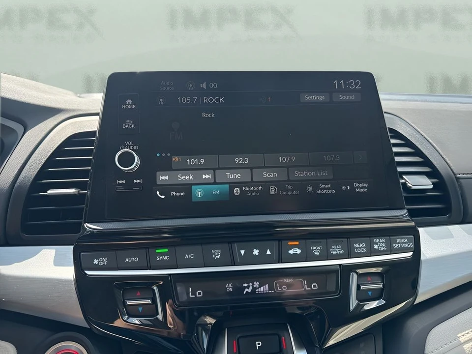 2025 Honda Odyssey - Image 18 of 21