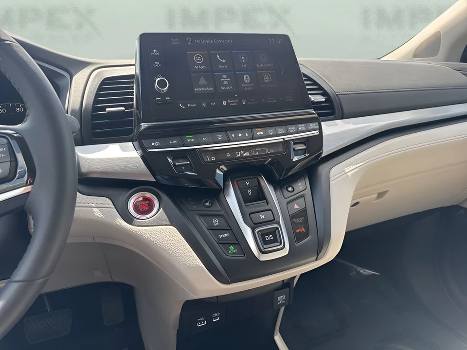 2025 Honda Odyssey - Image 17 of 21