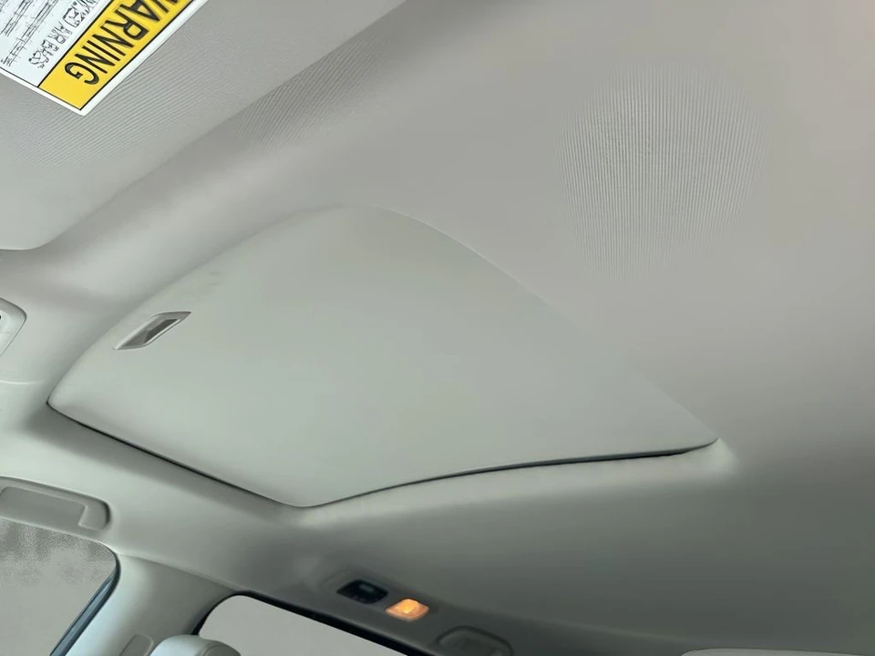 2025 Honda Odyssey - Image 12 of 21