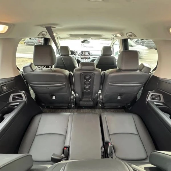 2025 Honda Odyssey - Image 10 of 12
