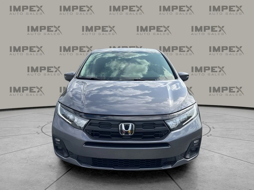 2025 Honda Odyssey - Image 8 of 21