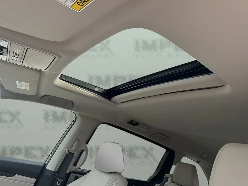 2025 Honda Odyssey - Image 12 of 21