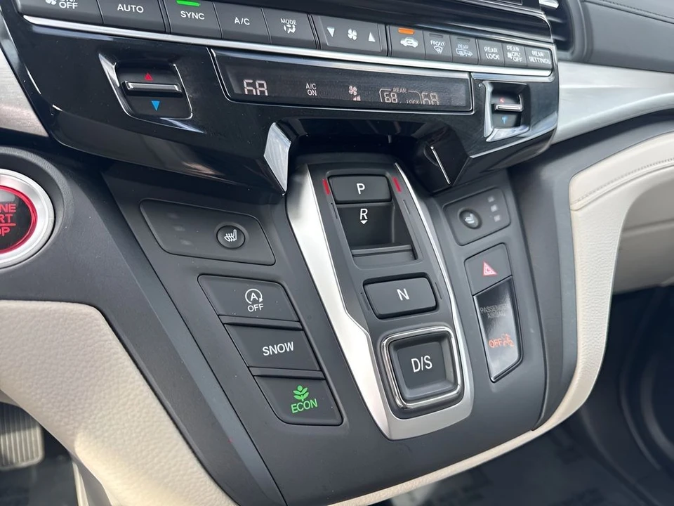 2025 Honda Odyssey - Image 19 of 21