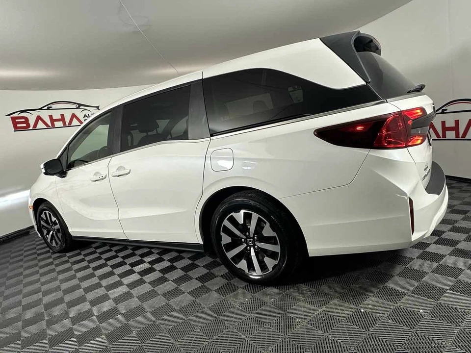 2025 Honda Odyssey - Image 6 of 21