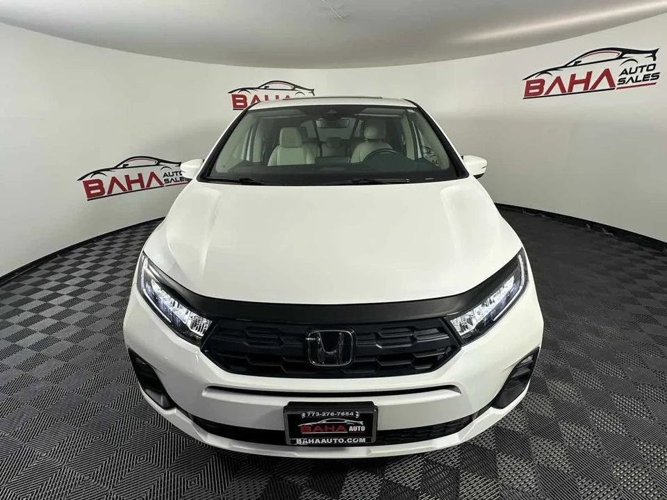 2025 Honda Odyssey - Image 13 of 21