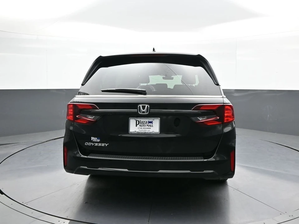 2025 Honda Odyssey - Image 7 of 12