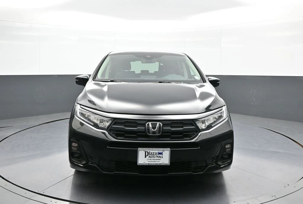 2025 Honda Odyssey - Image 2 of 12