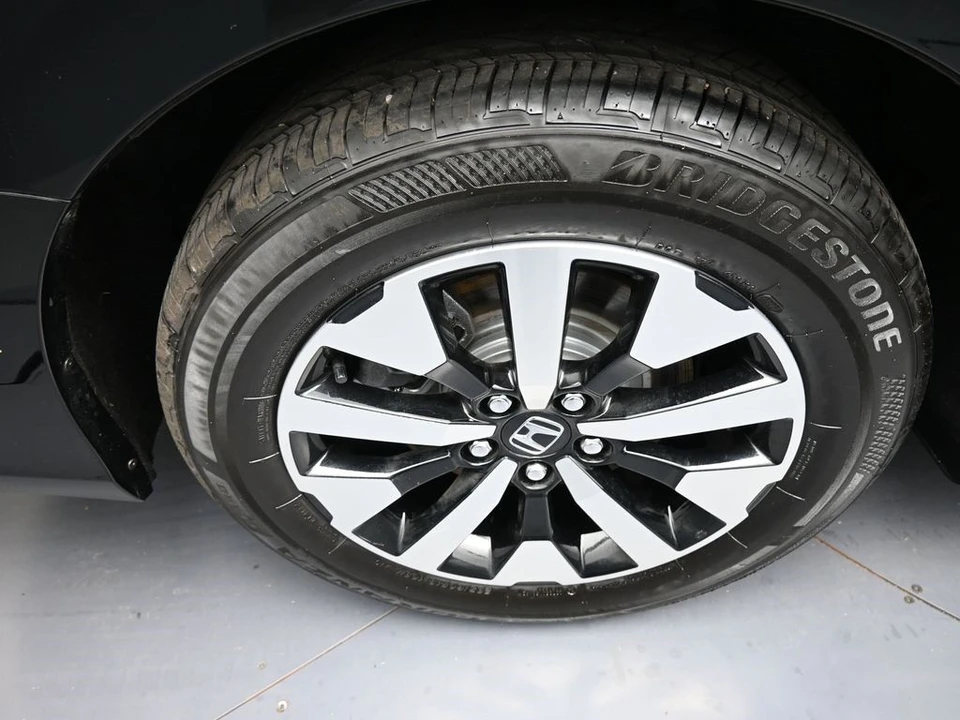 2025 Honda Odyssey - Image 12 of 12