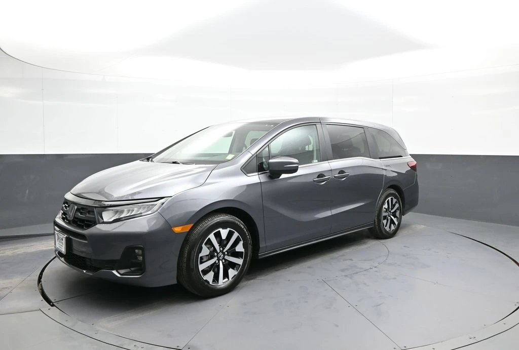 2025 Honda Odyssey - Image 10 of 12