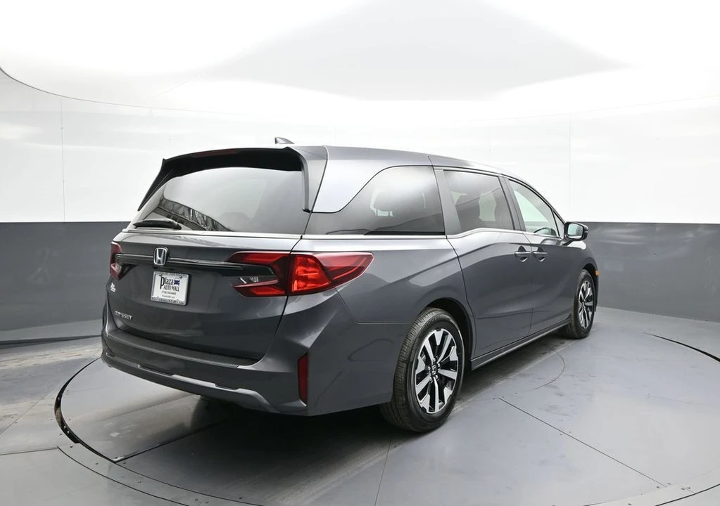 2025 Honda Odyssey - Image 6 of 12