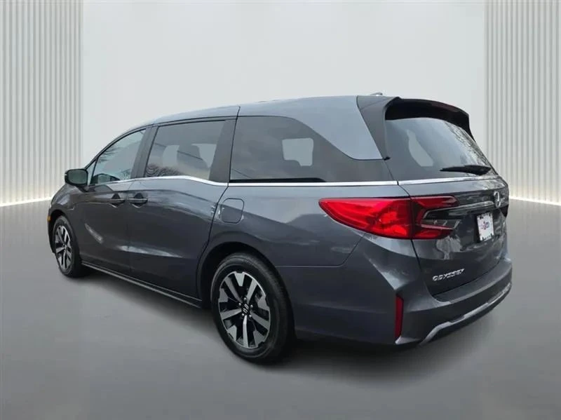 2025 Honda Odyssey - Image 3 of 12
