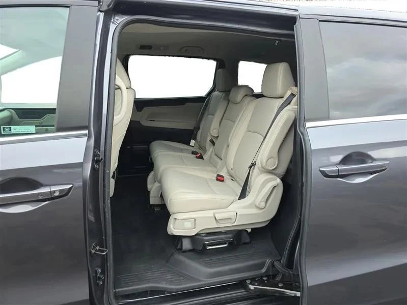 2025 Honda Odyssey - Image 10 of 12