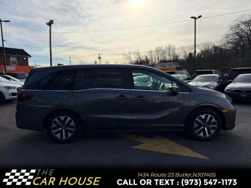 2025 Honda Odyssey - Image 11 of 12