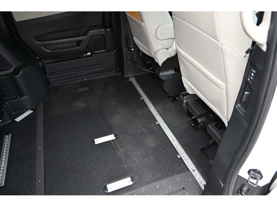 2025 Honda Odyssey - Image 19 of 21