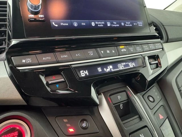 2025 Honda Odyssey - Image 20 of 21