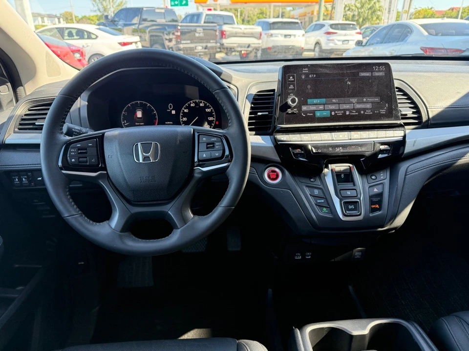 2025 Honda Odyssey - Image 13 of 21