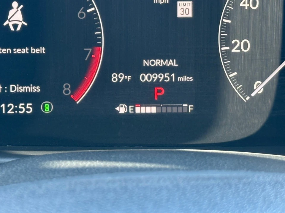 2025 Honda Odyssey - Image 19 of 21