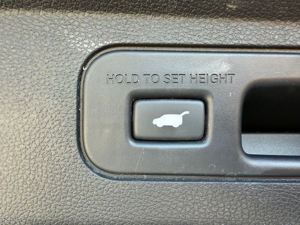 2025 Honda Odyssey - Image 9 of 21