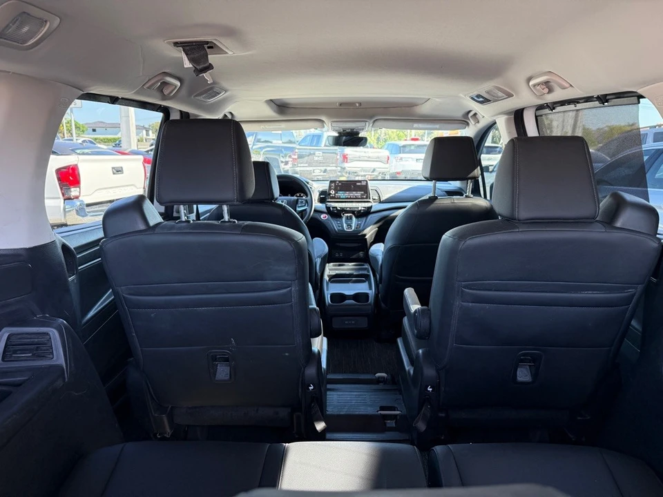 2025 Honda Odyssey - Image 8 of 21