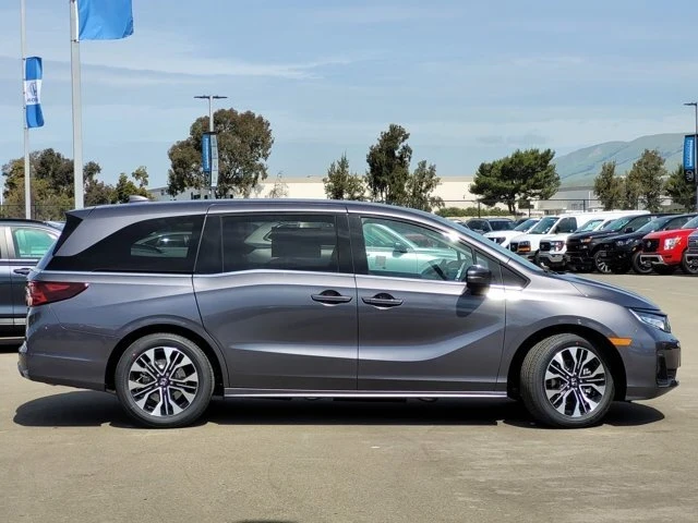 2025 Honda Odyssey - Image 4 of 12