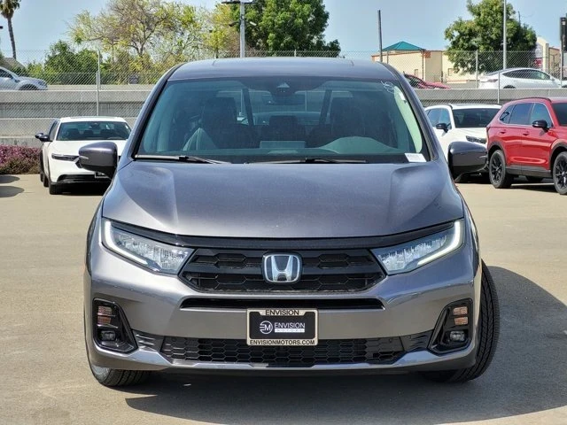 2025 Honda Odyssey - Image 2 of 12