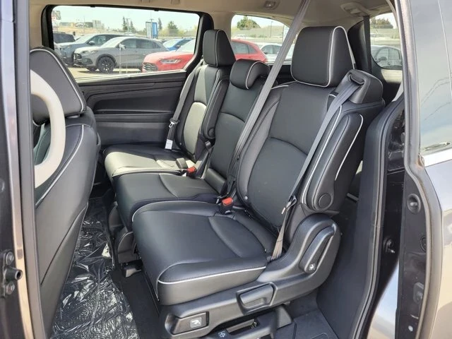 2025 Honda Odyssey - Image 8 of 12