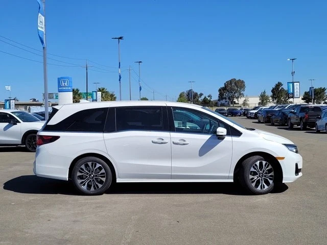 2025 Honda Odyssey - Image 4 of 12