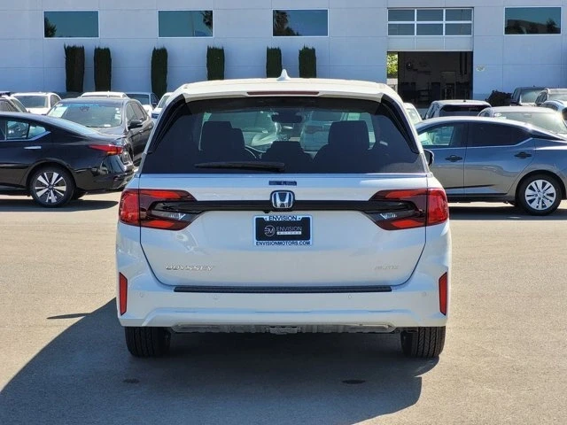 2025 Honda Odyssey - Image 6 of 12
