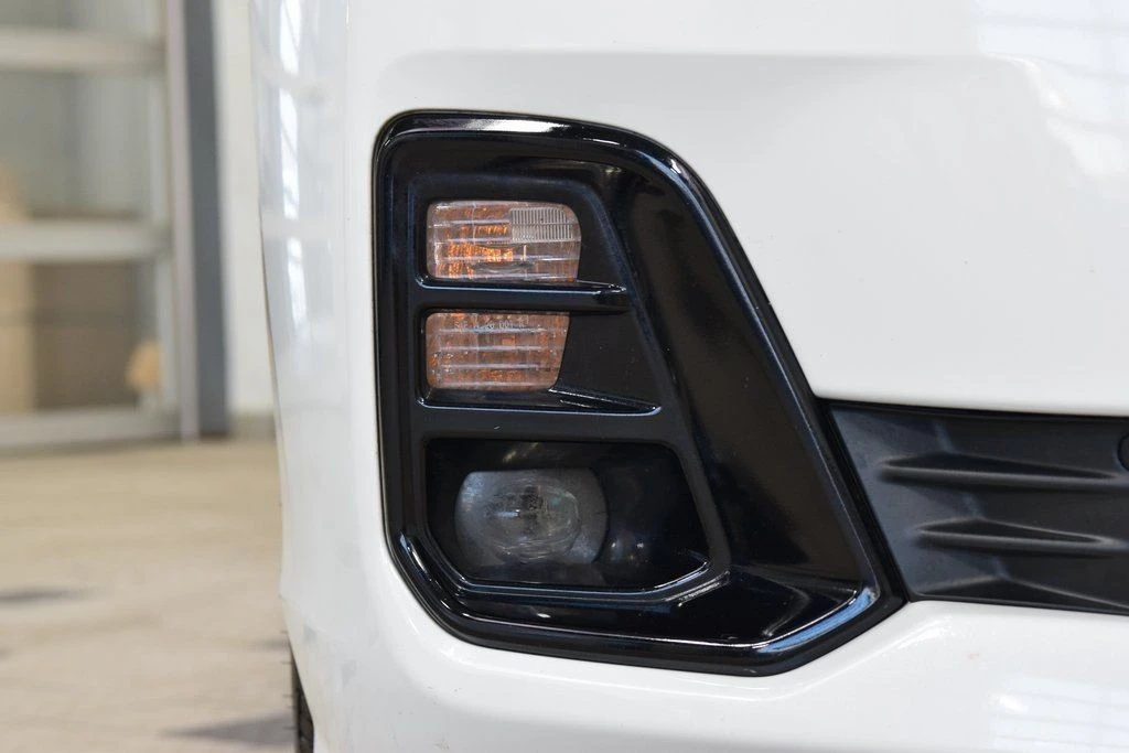 2025 Honda Odyssey - Image 14 of 21