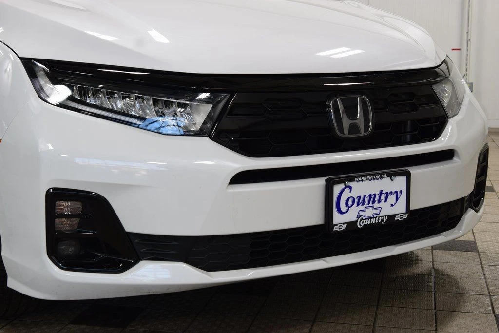 2025 Honda Odyssey - Image 13 of 21