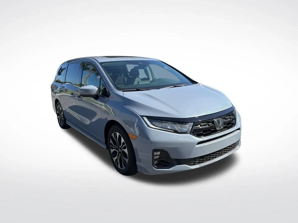 2025 Honda Odyssey - Image 2 of 12