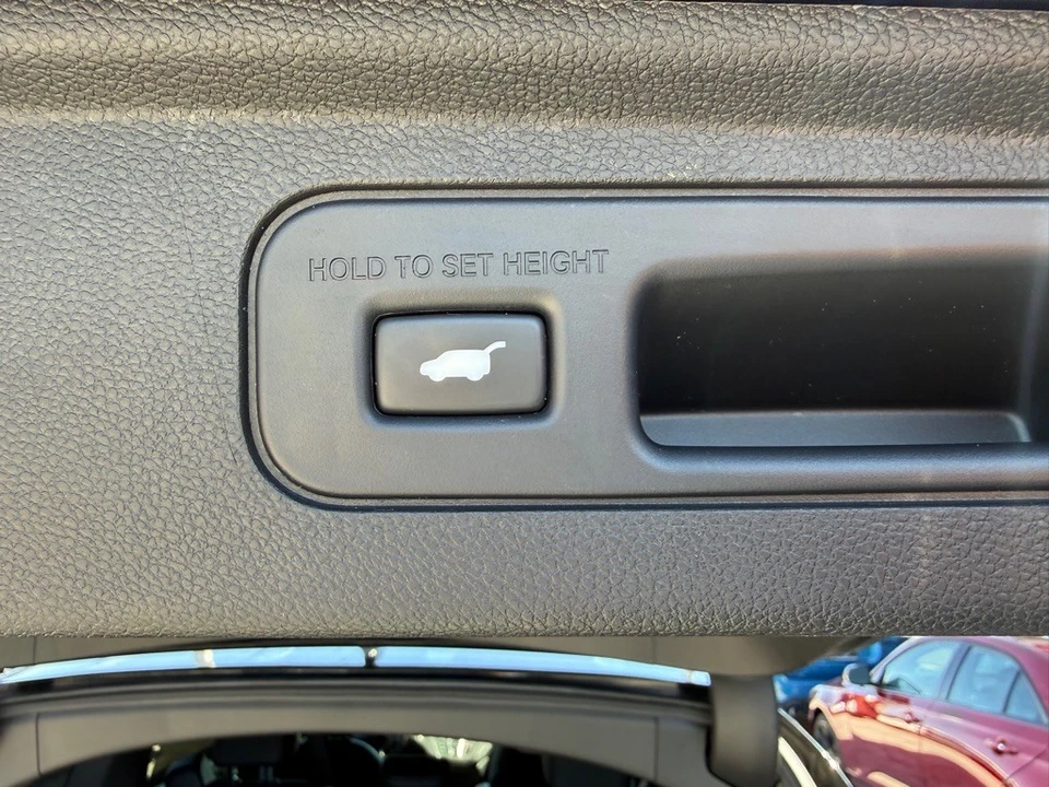 2025 Honda Odyssey - Image 9 of 21