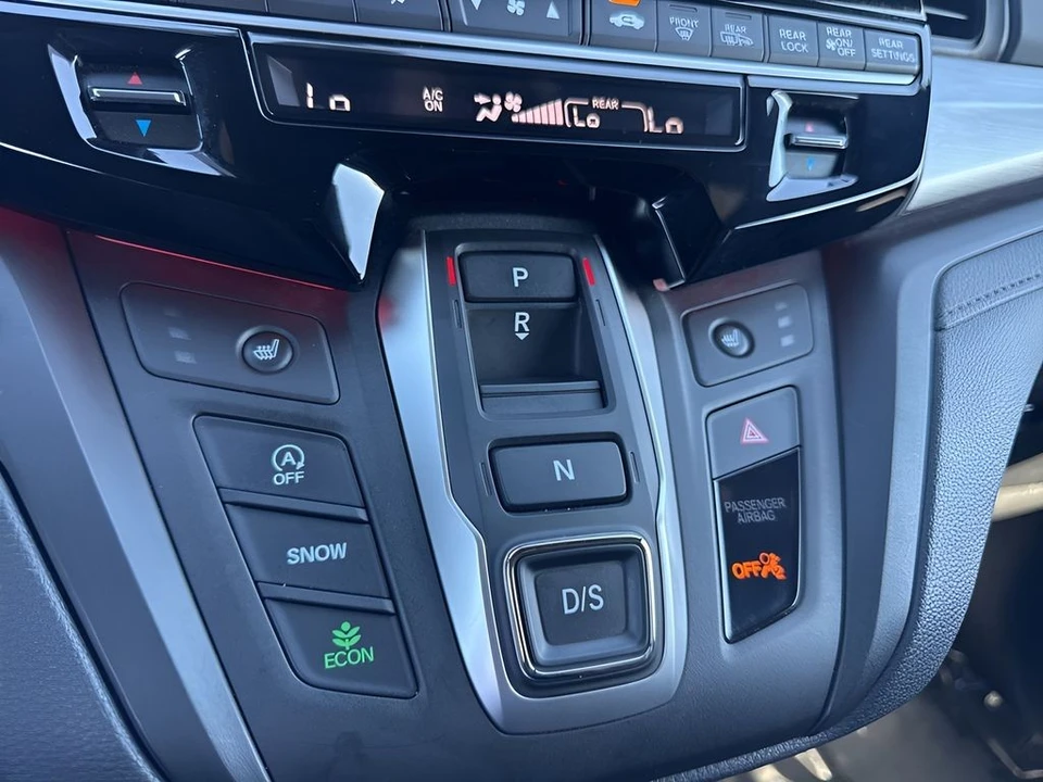 2025 Honda Odyssey - Image 19 of 21