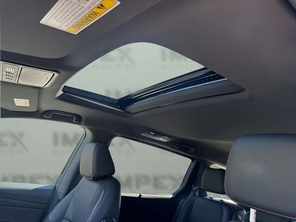 2025 Honda Odyssey - Image 12 of 21