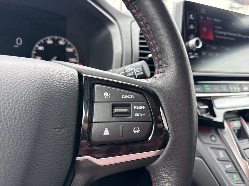 2025 Honda Odyssey - Image 19 of 21