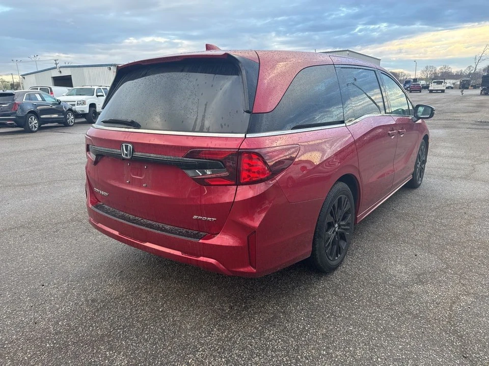 2025 Honda Odyssey - Image 3 of 8