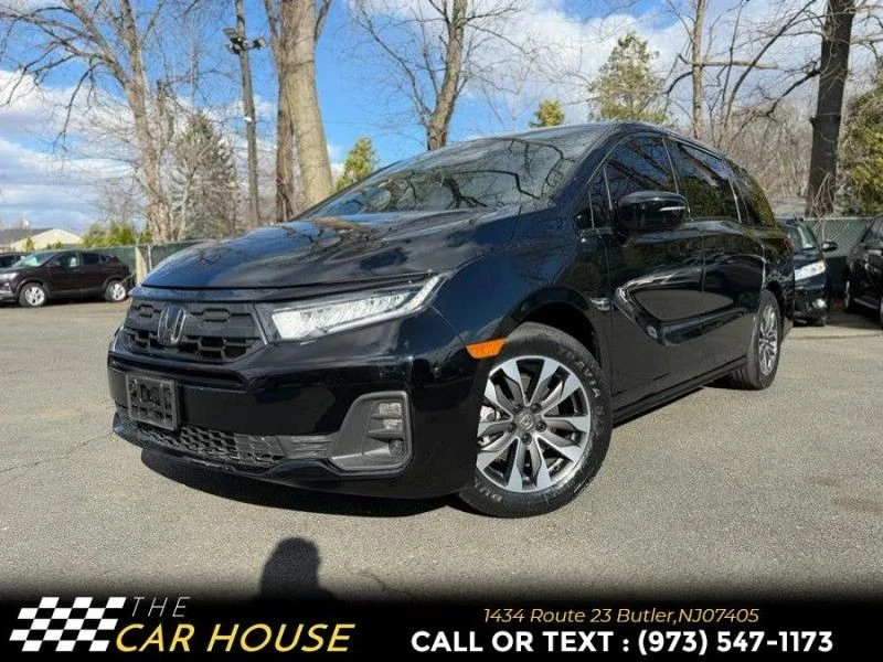2025 Honda Odyssey - Image 2 of 12