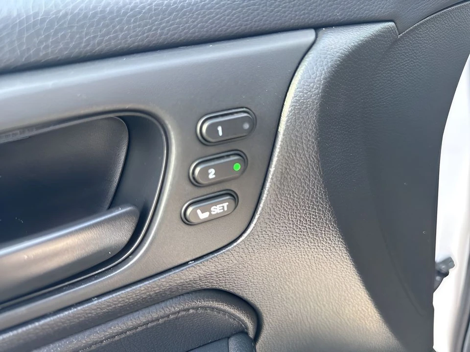 2025 Honda Odyssey - Image 11 of 21