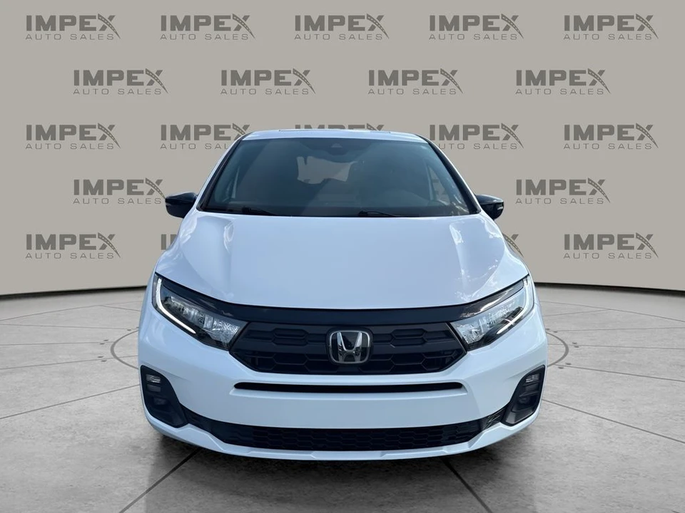 2025 Honda Odyssey - Image 8 of 21