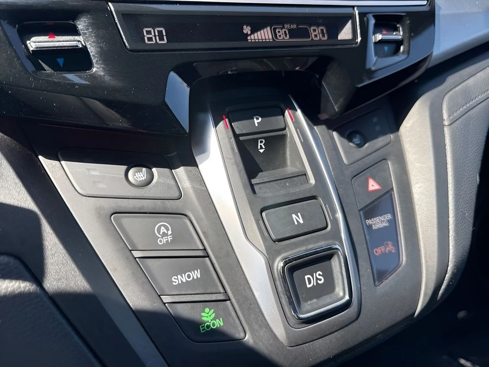 2025 Honda Odyssey - Image 19 of 21