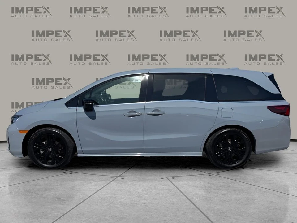 2025 Honda Odyssey - Image 2 of 21