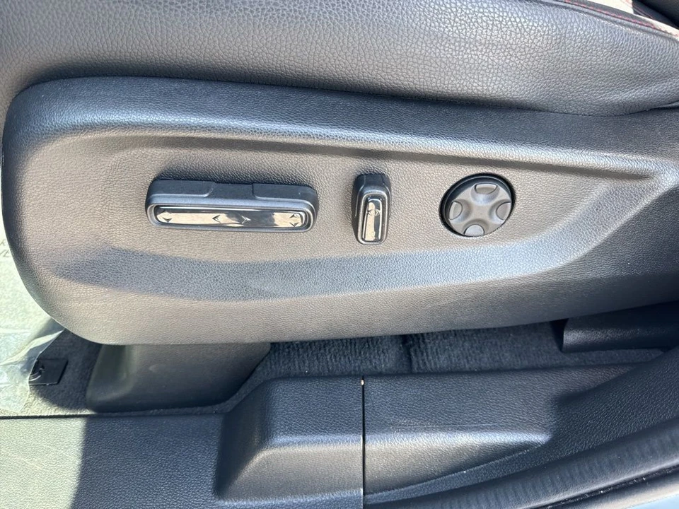2025 Honda Odyssey - Image 10 of 21