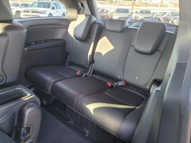 2025 Honda Odyssey - Image 13 of 21