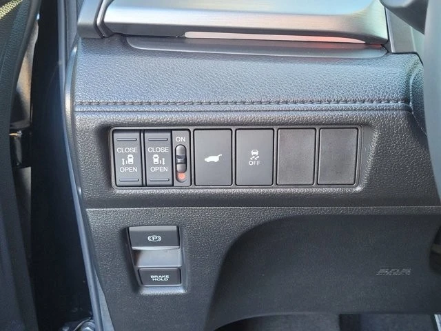2025 Honda Odyssey - Image 18 of 21