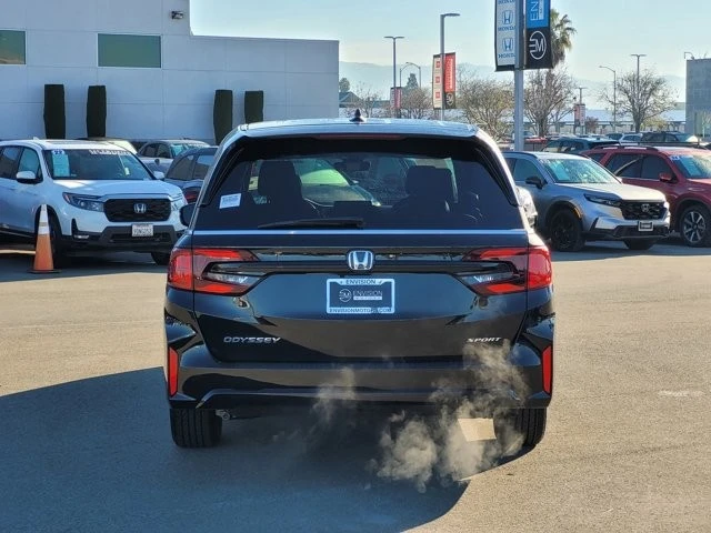 2025 Honda Odyssey - Image 6 of 12