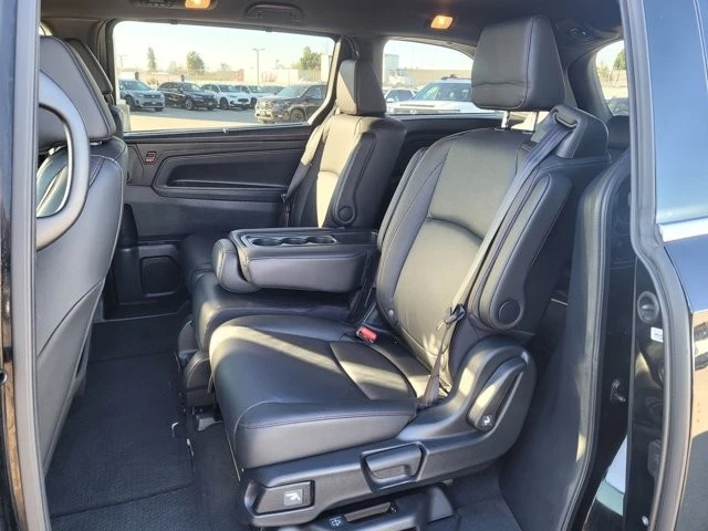 2025 Honda Odyssey - Image 12 of 21